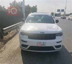 جیپ گراند شیرۆکی